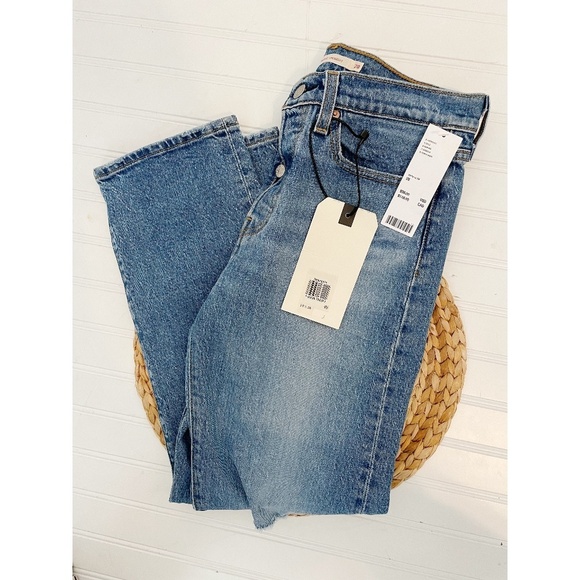 NEW Levis wedgie straight denim blue jeans Jive Tone Cropped straight - Picture 4 of 6